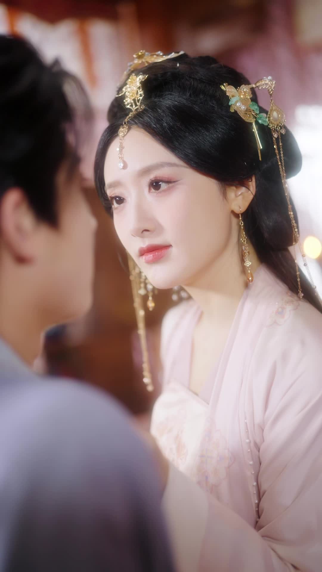 Episode 3 - An Empress in a Weak Wife's Body